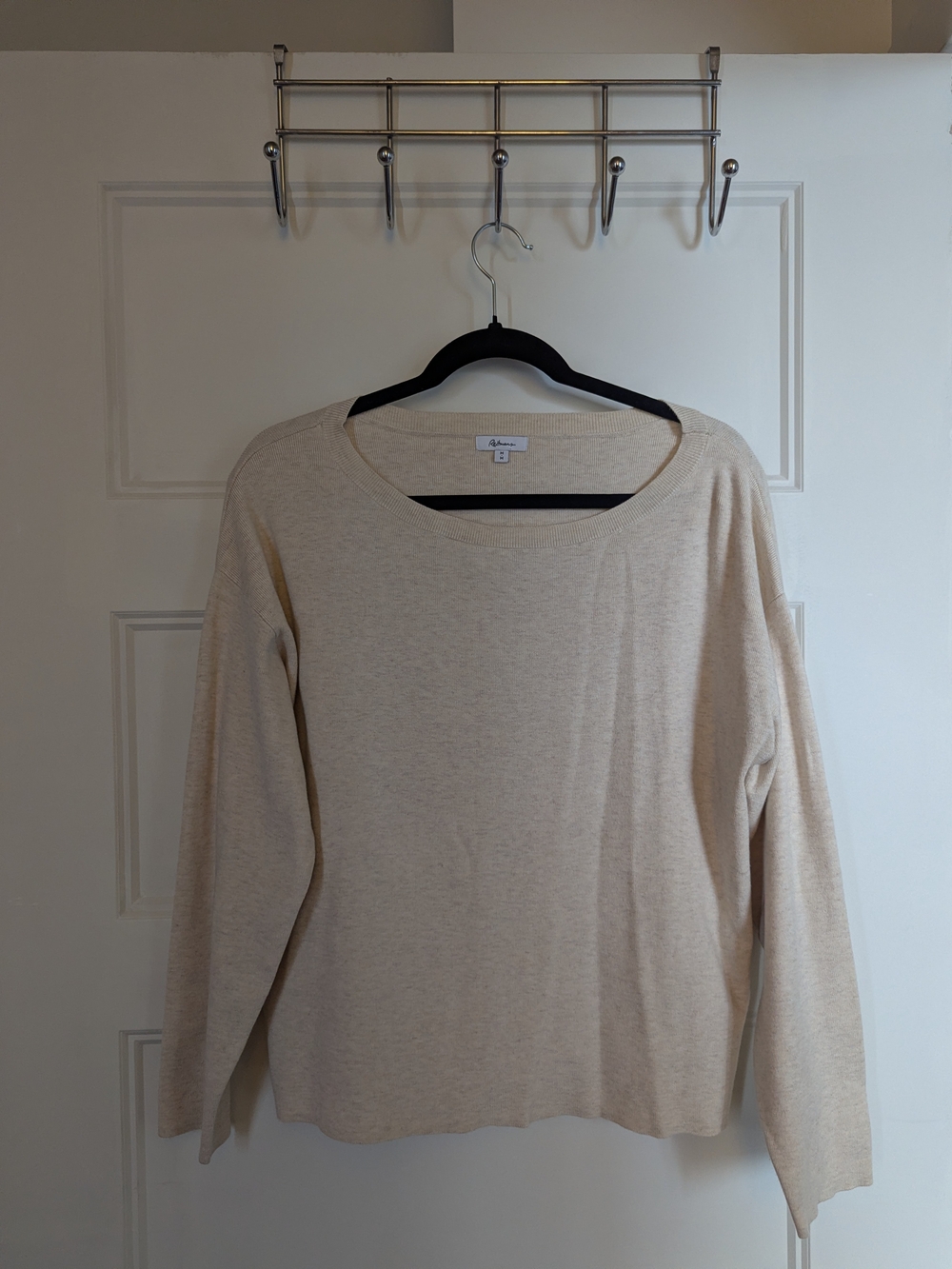 Reitmans Cream Scoop Neck Long Sleeve Sweater